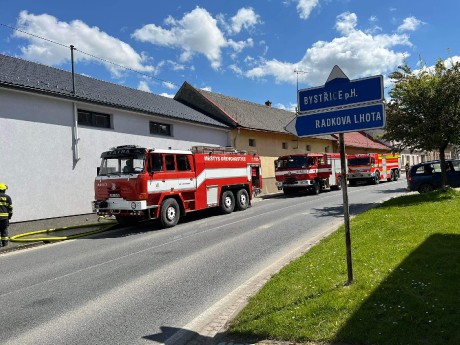 B4ABE534-4BBA-4EAB-AA36-6D84A8B392F1